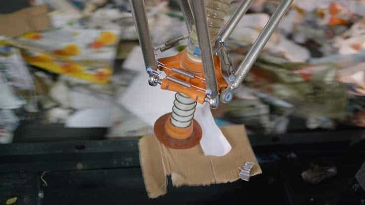 Robotic arm Van Dyk Recycling Solution Bollegraaf RoBB-AQC unit