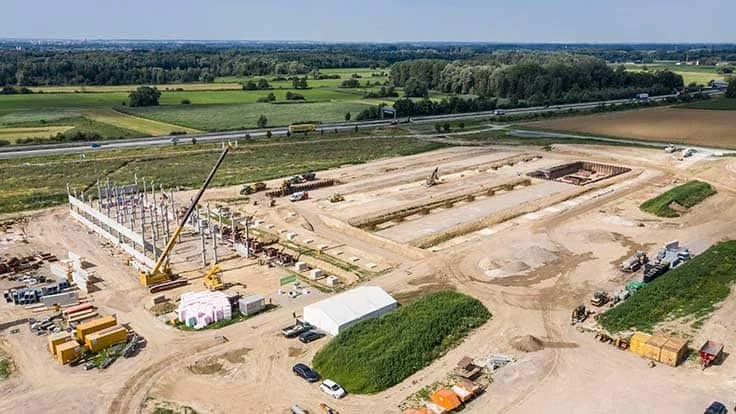 The company is constructing two office buildings with a modern spare parts warehouse.