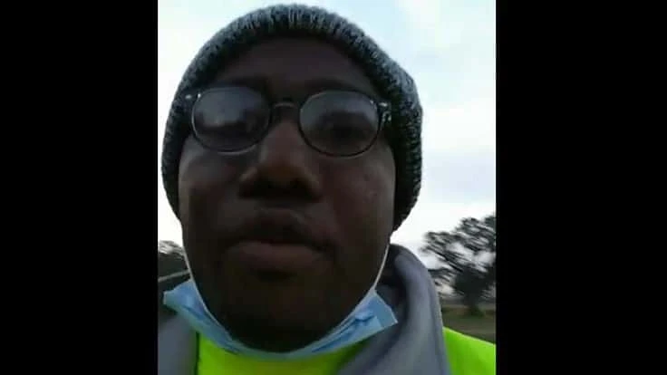 Dion Merrick, one of the sanitation workers on the scene, recounts how they alerted police of a suspicious vehicle during a Facebook Live video posted shortly after police arrive.