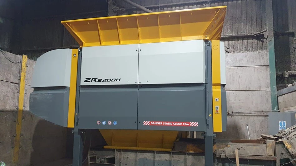 Untha ZR2400 preshredder