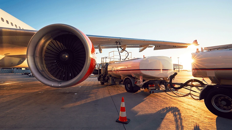 refueling of commercial airplane